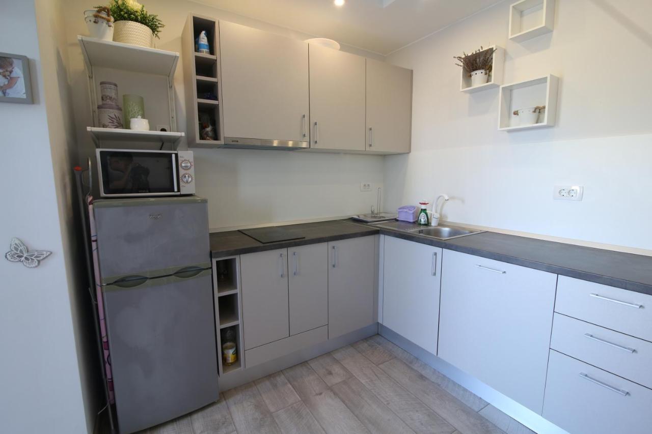 Viola Apartment *